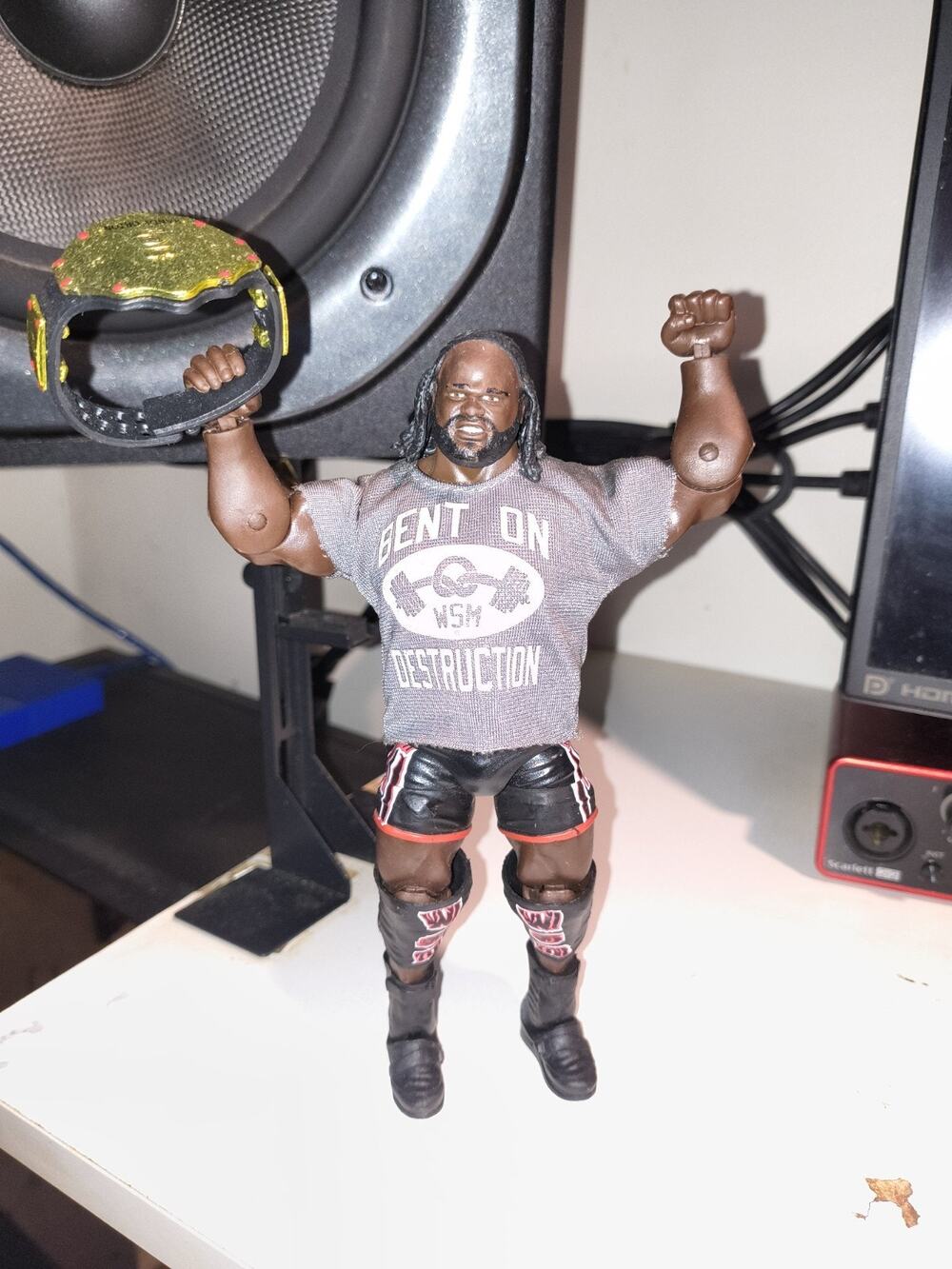 2012 WWE Mattel Elite Series 15 Mark Henry With Championship And Shirt